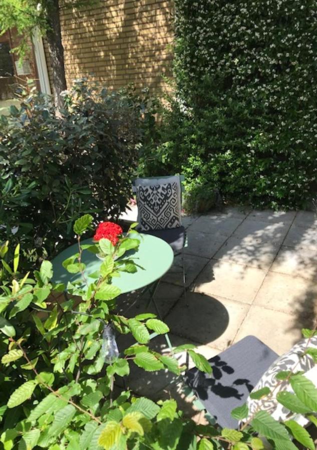B&B Ereprijs Haag Eksteriør billede
